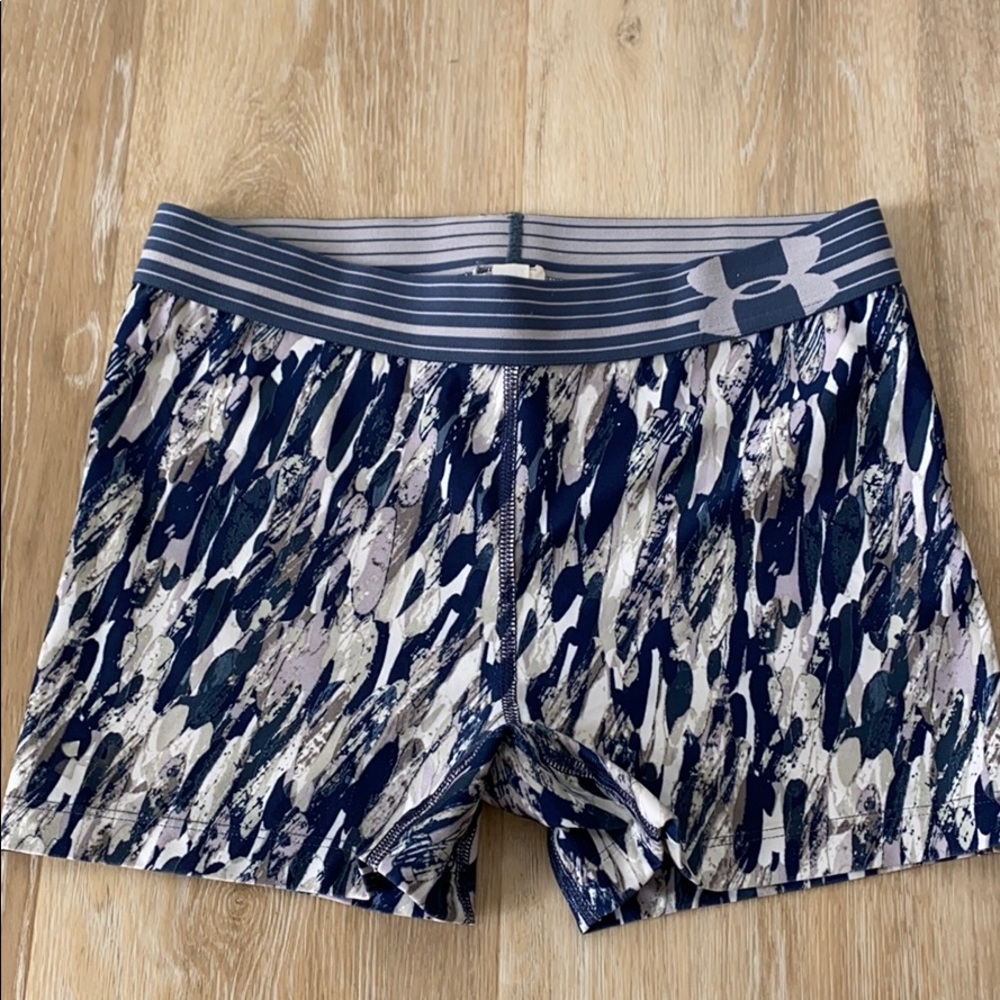 Under Armour spandex shorts size M